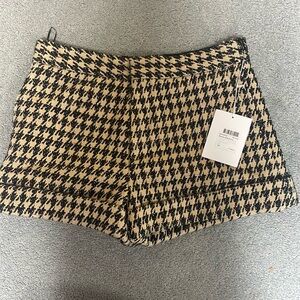 Christian Dior woman’s houndstooth shorts Brand new